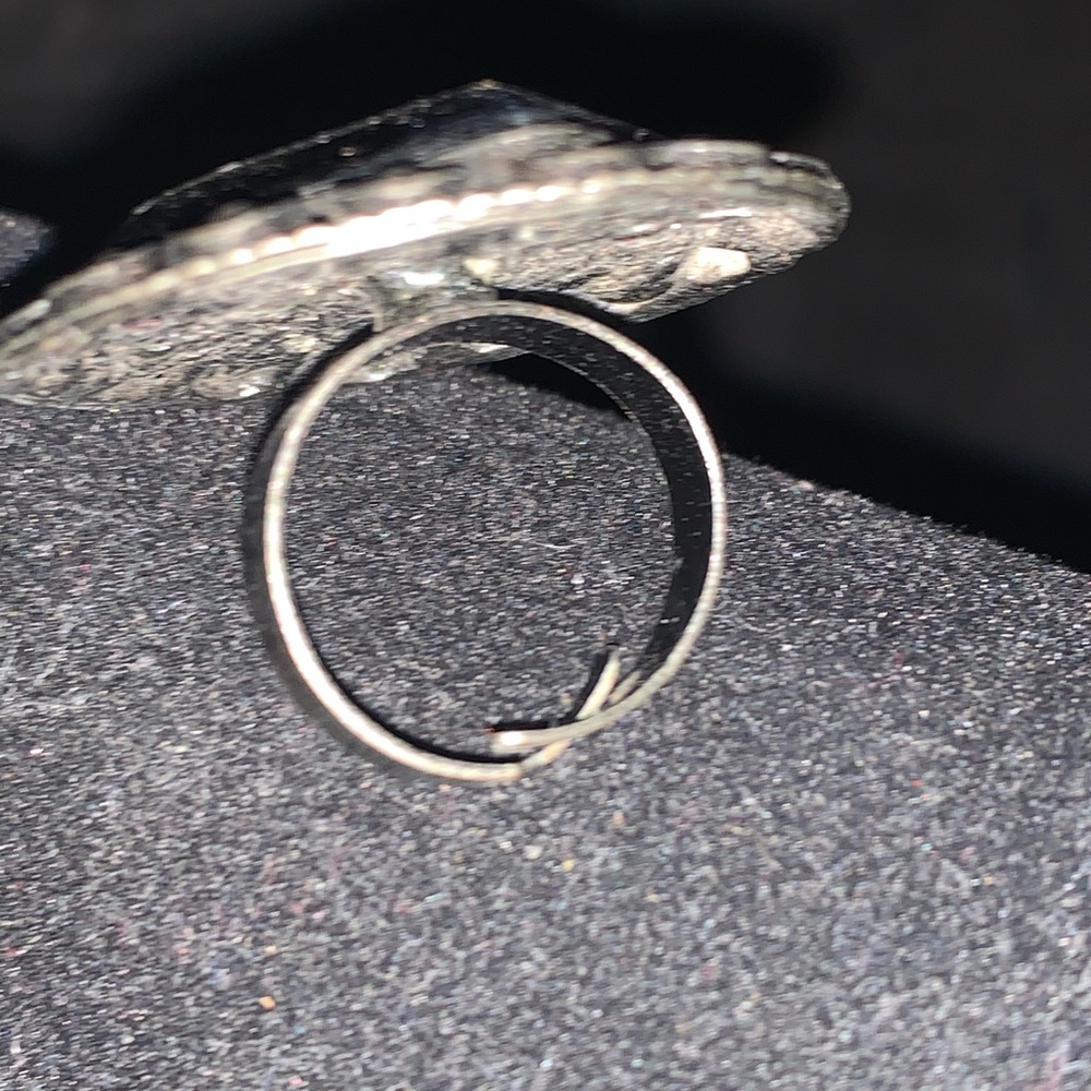 Ring - Picture 2 of 2